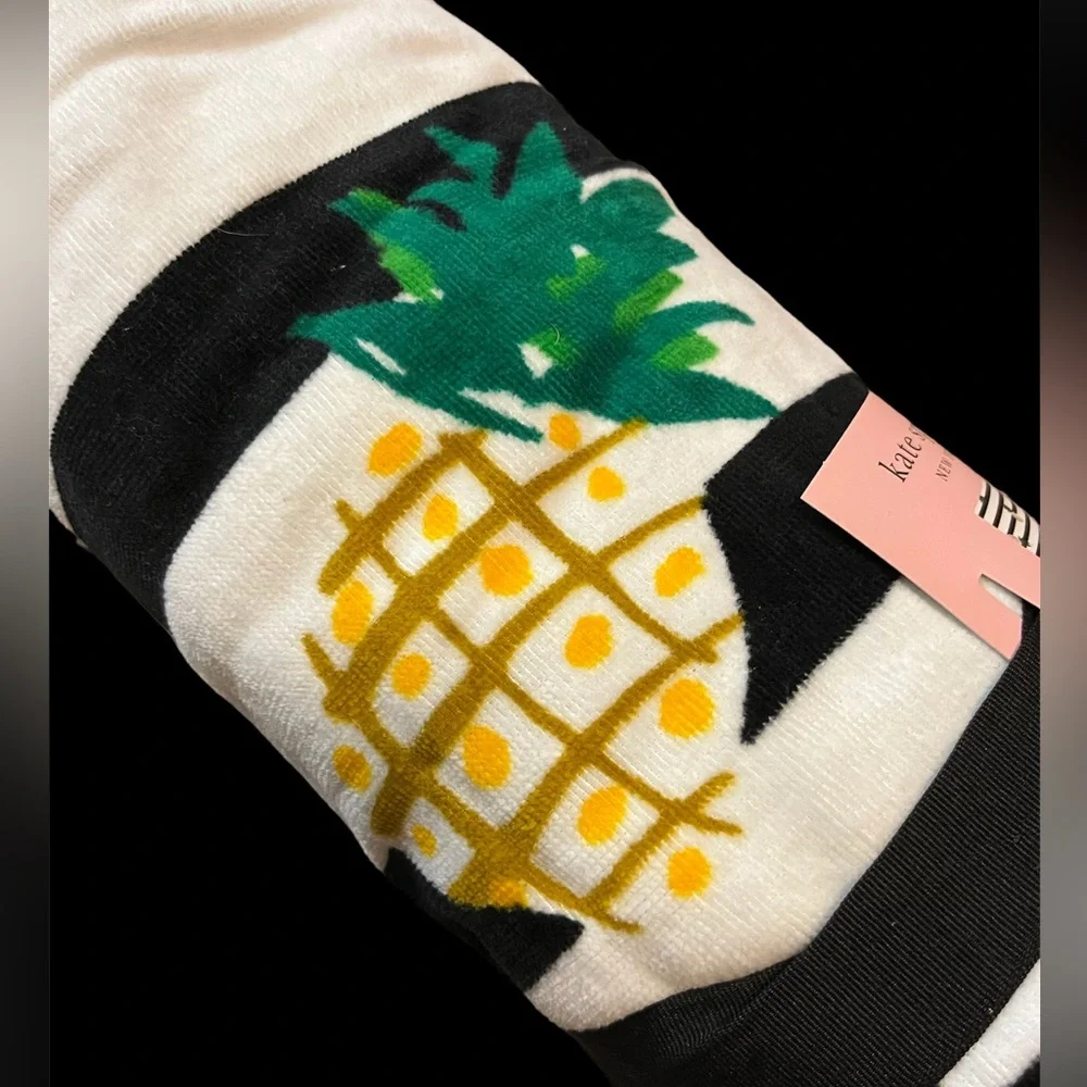 🆕 Kate Spade Pineapple Stripe Beach Towel